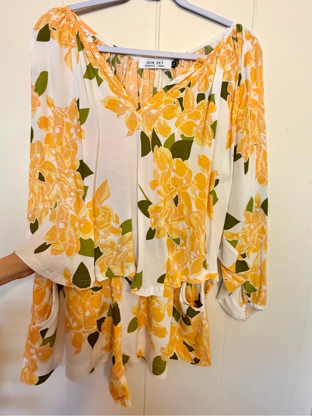 Ava Sky set vanilla bougainvillea